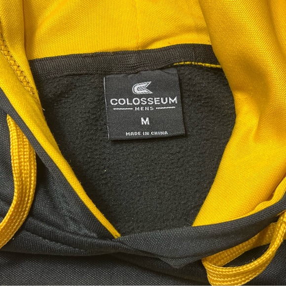 Colosseum Iowa Hawkeyes Collage Black Hoodie Men’s Size M - Picture 5 of 7